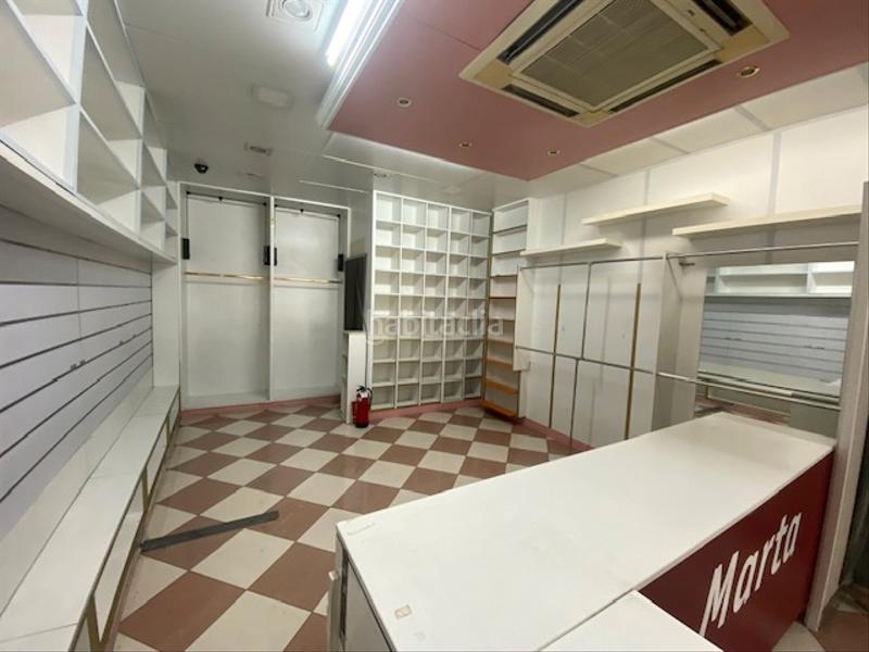 Foto f76fe0f3-e2ae-4a34-bed8-1f92551a558f. Alquiler local comercial en Centre Sabadell