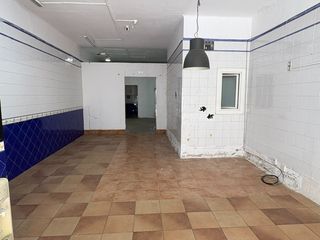 Business premise in Carrer de Joaquim Sorolla