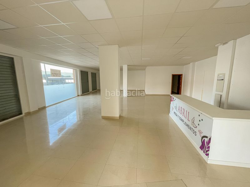 Foto 8ca543f6-9f2e-44c0-b50e-25efc45639ca. Rent business premise in calle juan pedernal 4 in Guadix