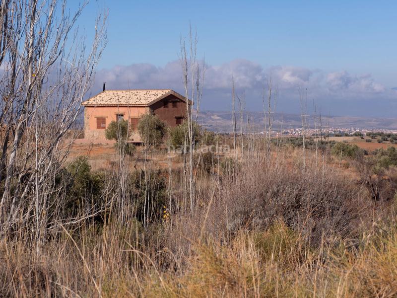 Foto b7aa9618-7857-4d17-b0c3-affd278fa181. Finca rústica en avenida emilio muñoz 56 venta de cortijo en dilar en Dílar