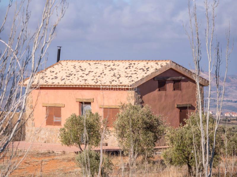 Foto e7d7c072-bd17-46f9-a5c2-67abbbefa59e. Finca rústica en avenida emilio muñoz 56 venta de cortijo en dilar en Dílar