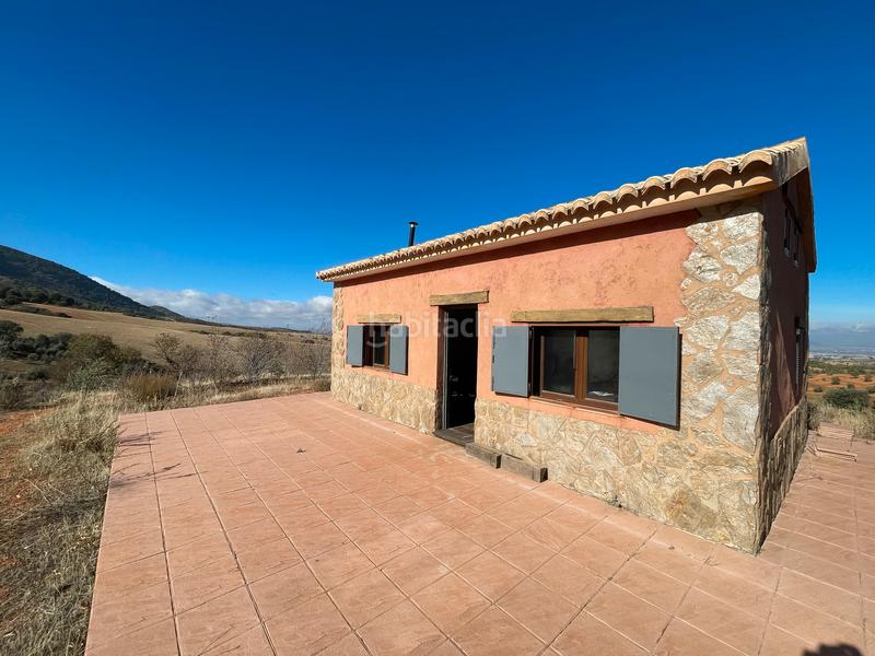 Foto e90b8fd1-a169-4bd9-b22f-596d9f8c4ab6. Finca rústica en avenida emilio muñoz 56 venta de cortijo en dilar en Dílar