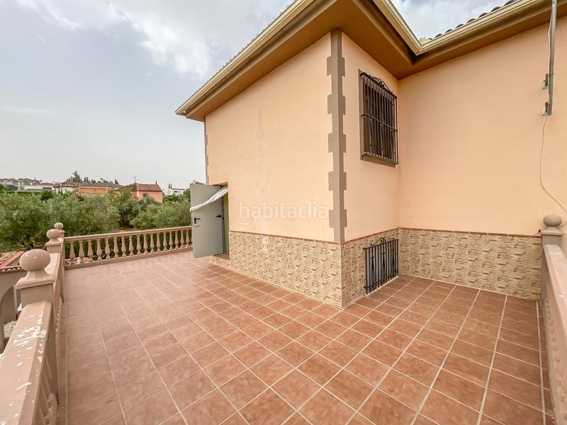 Foto 5e675f3b-b62d-40af-ac8d-aa9b2d6163d5. Chalet en calle comares 5 venta de chalet en calle comares 5, . en Otura
