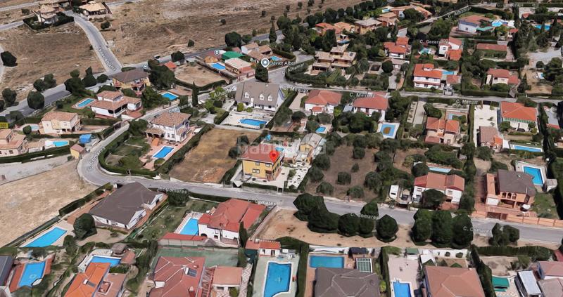 Foto bca71ad4-341e-400b-be3d-64c2710860d1. Chalet en calle comares 5 venta de chalet en calle comares 5, . en Otura