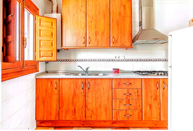 Foto 85972504-1b9a-48d6-bb4e-153314a1c402. Masia a calle mimbre 3 a Pinar (El)