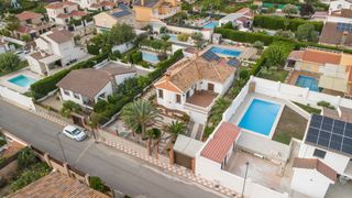 Chalet in Calle dulcinea 3. Chalet independiente en venta en dulcinea 3, otura