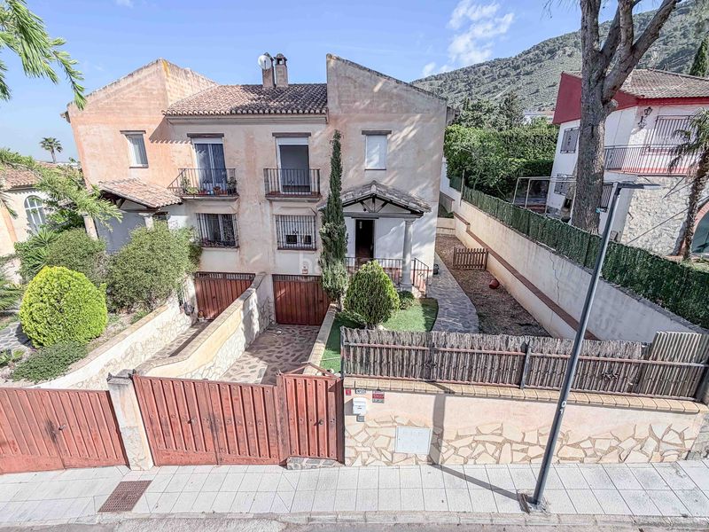 Foto e935cf89-9ad7-4c4b-97ca-460d9b69022b. Xalet a calle d-1 33i a Padul