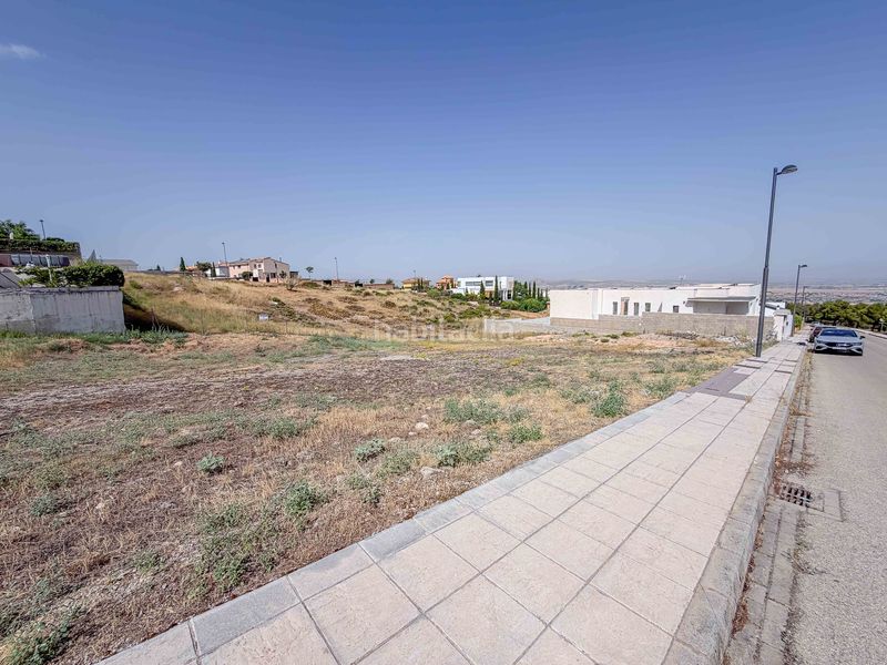 Foto 1810e350-5017-4df1-a77c-b03211ccc4d9. Terreno residenziale in calle mulhacén 88 in Altos de la Zubia Zubia (La)