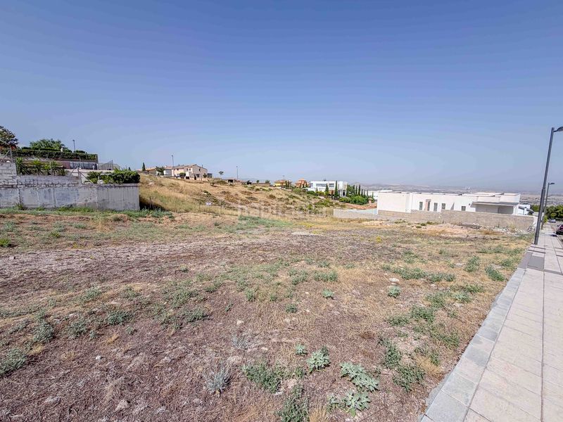 Foto 7c5fe715-800b-4037-90e5-5947be464d11. Terreno residenziale in calle mulhacén 88 in Altos de la Zubia Zubia (La)