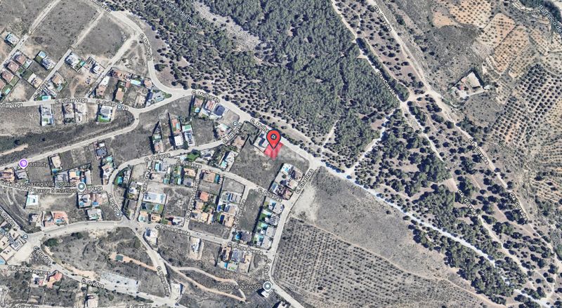 Foto 1ff96143-fd7d-49d7-b512-d4c3efcf3322. Terreno residenziale in calle mulhacén 86 in Altos de la Zubia Zubia (La)