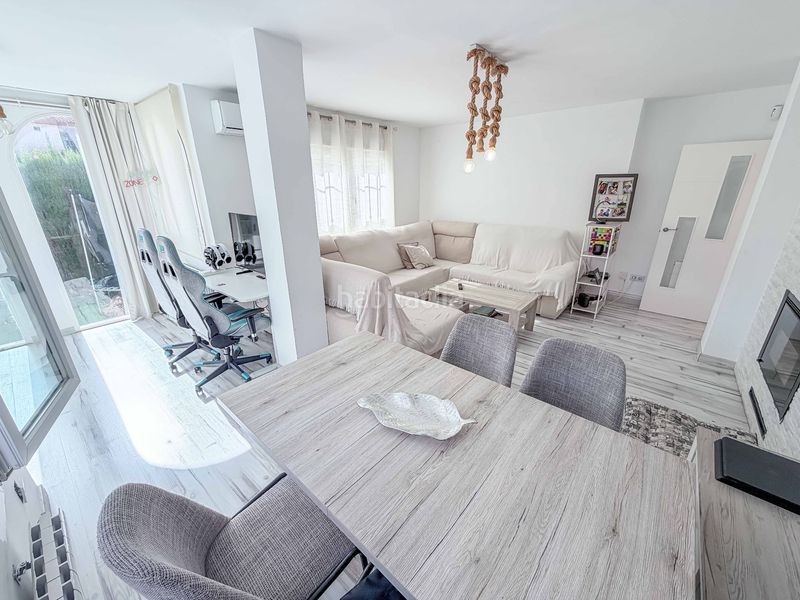 Foto b42c456c-0332-4507-8be5-3837e9422b03. Chalet in calle meidum 63 in Villa de Otura