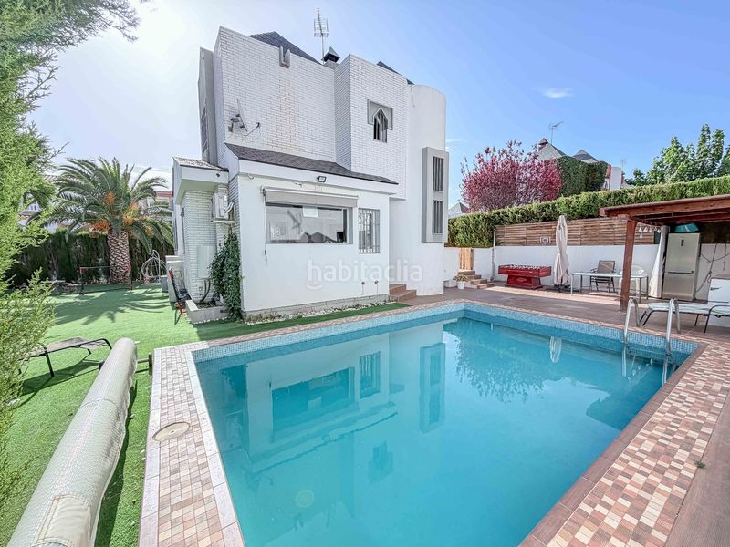 Foto be8aad13-7a67-45fa-adf8-939a5be1a4ba. Chalet in calle meidum 63 in Villa de Otura