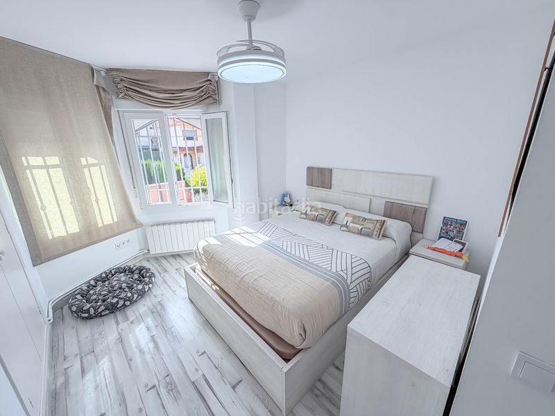 Foto dadc89b3-a523-4d70-a45f-b6d70a9fa356. Chalet in calle meidum 63 in Villa de Otura