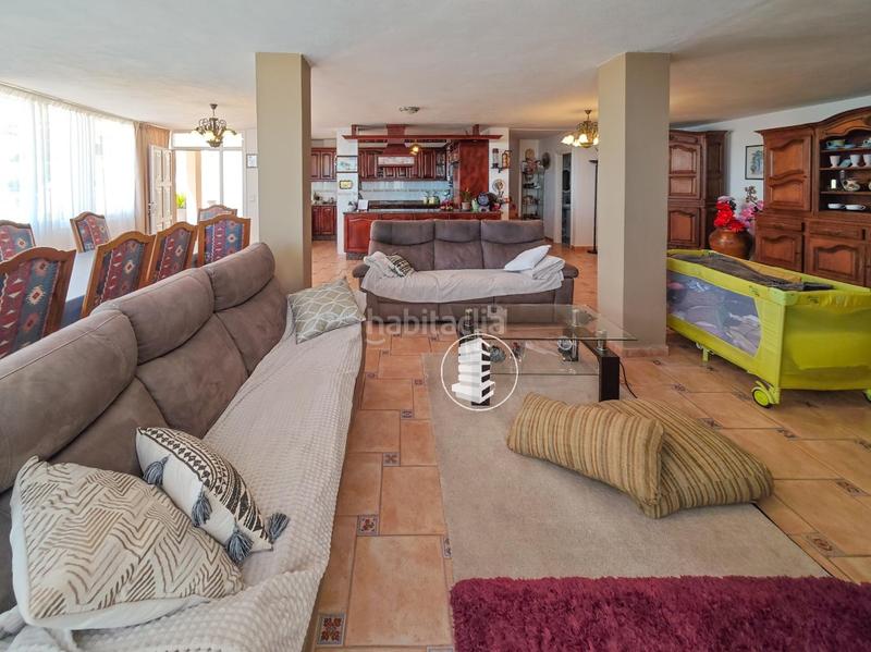 Foto d12a9197-bd57-481d-adee-75a367c1cbc2. Chalet avec parking dans Cuevecitas - Malpaís Candelaria