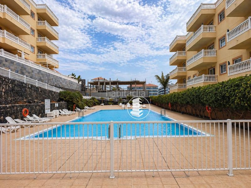 Foto 54bc6062-1de8-4f7b-9ae0-2e84aeee940b. Pis amb piscina a Palm - Mar Arona