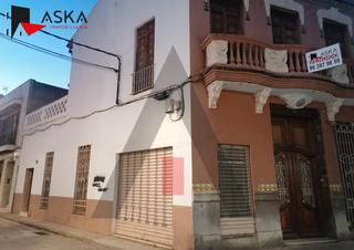 Maison à Centro - Ambulatorio. Una joya arquitectónica esperando volver a brillar