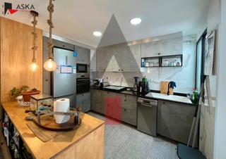 Appartement à Metro - Auditorio. Piso reformado con mucho estilo junto al metro de paiporta