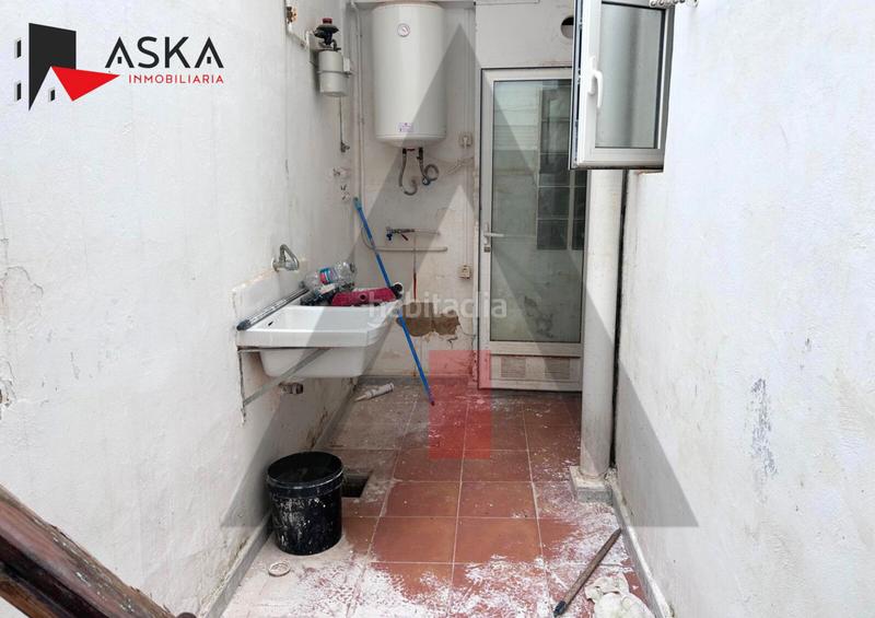 Foto 3dabf1c0-244c-4740-a882-c546a62731dd. Pis a Centro - Ambulatorio Paiporta