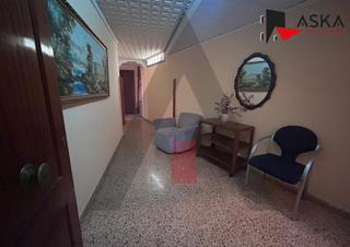 Etagenwohnung in Plaza Xúquer. Piso en paiporta