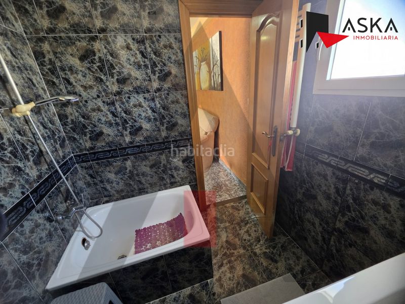 Foto c7a029af-dfca-4578-8b5f-356ee3103e8b. Xalet amb piscina a Monte Real Torrent