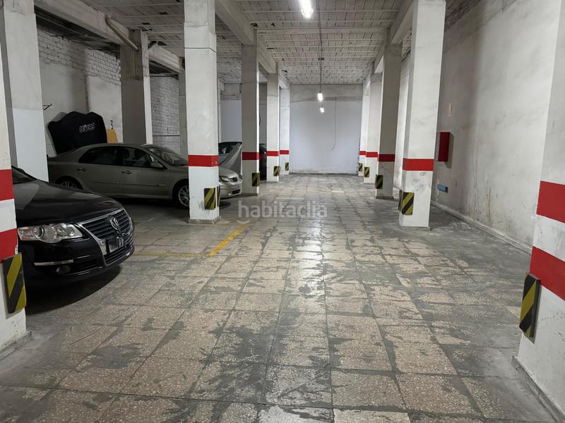 Foto 53ccb77d-3052-406e-b5dc-eef14ce60ba8. Parking voiture dans plaça d'enric granados 14 dans Valencia