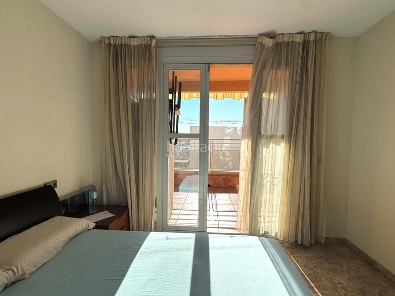 Foto f0b448a4-dd66-48b6-9175-09a582e42004. Flat with parking pool in Ciutat de les Ciències i de les Arts - Justicia Valencia