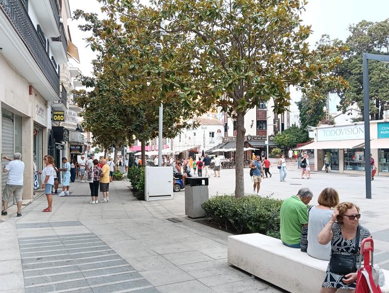 Foto 9721e486-f466-43c2-86f5-6a1c59c9b5af. Location local commercial dans plaza costa del sol 4 dans Torremolinos