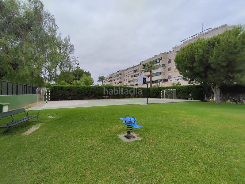 Foto f859b73d-fa69-42a6-93e1-bd800d52e57b. Pis amb aparcament piscina a Puerta Blanca Málaga