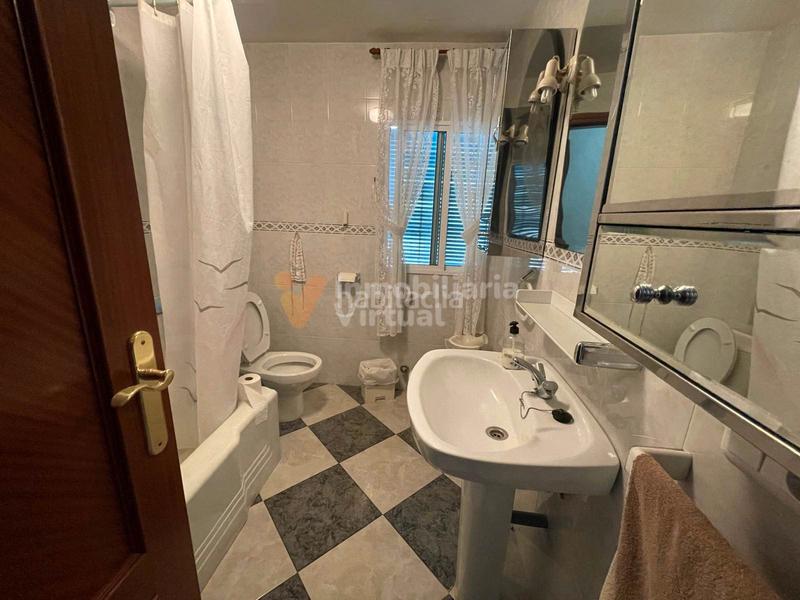 Foto aff51589-d9c2-4580-ba78-13780f9684bc. Maison avec chauffage parking dans Centro Lucena