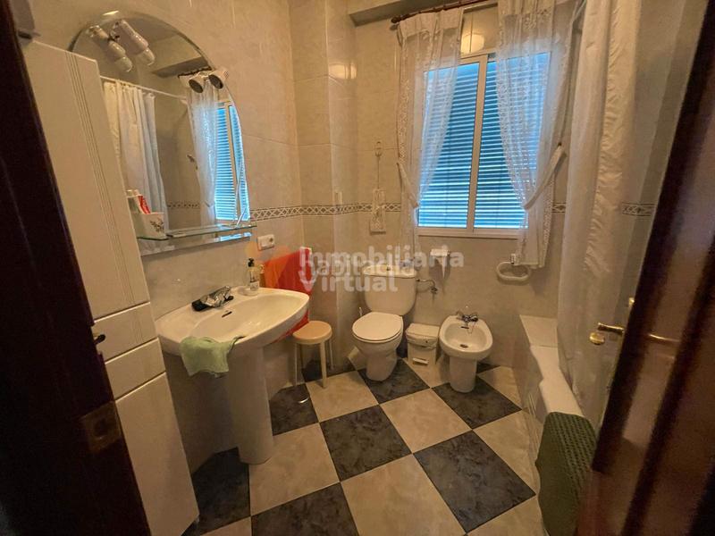 Foto c2c90f24-2cd8-4d6f-8397-4d0c359853d9. Maison avec chauffage parking dans Centro Lucena