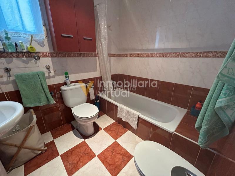 Foto 30e83cd6-77e9-4d0a-8b03-36e91c44a0f2. Flat with heating in El Valle Lucena