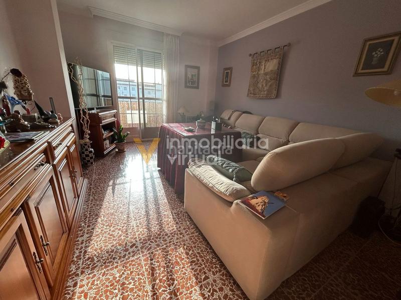 Foto 98ff6f7a-6290-4167-8f18-ab2eb1d46de2. Flat with heating in El Valle Lucena