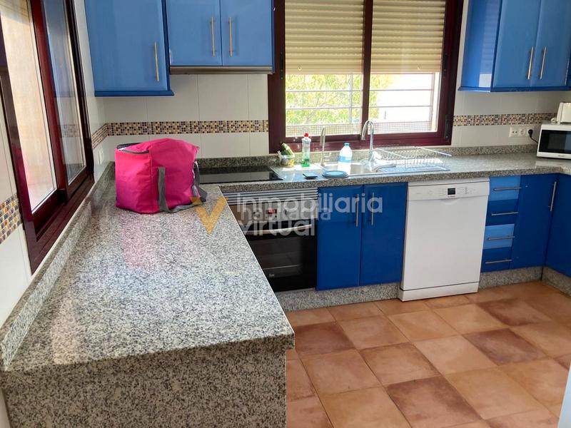 Foto d84f7f7e-5117-4971-950e-48751ce68adc. Chalet con parcheggio piscina in Las Vegas - Campoaras Lucena