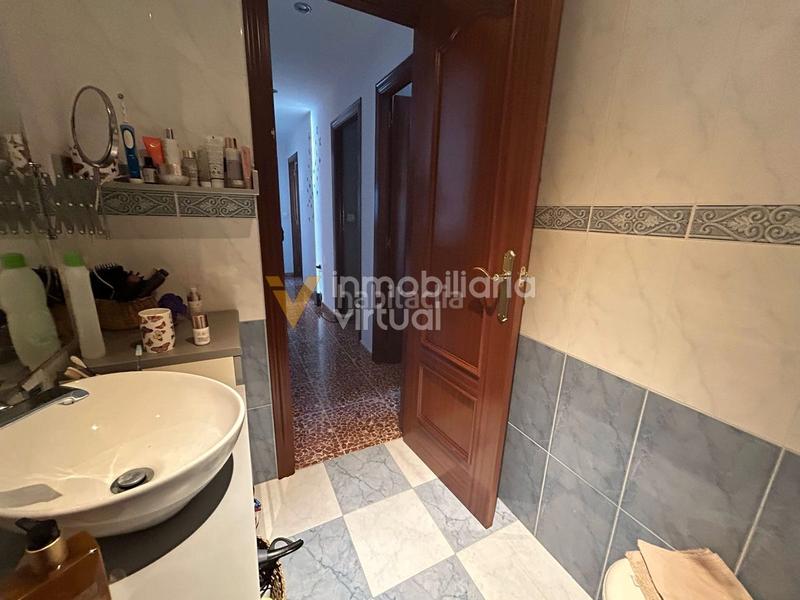 Foto 60f66ed3-84b4-492a-a2e6-eb58719850b6. Piso venta piso zona paseo rojas en El Valle Lucena