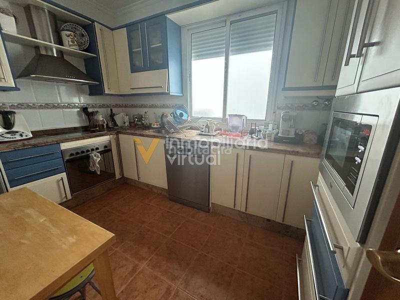 Foto f8d8fbb7-8eaa-4c02-9676-ce63e8c6d746. Piso venta piso zona paseo rojas en El Valle Lucena