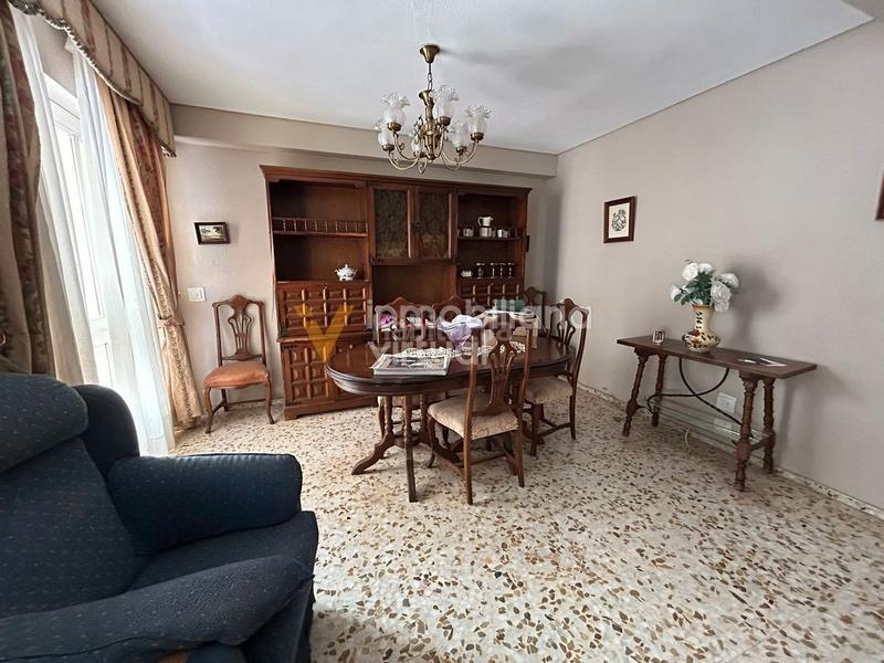 Foto 56609a81-f7c1-45ef-8be6-754e99010512. Appartamento in Centro Lucena