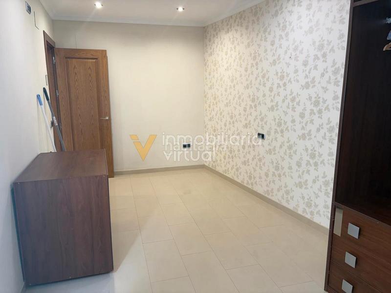 Foto e7e52bf5-2dfb-4b8b-9d68-0b393a6958c6. Piso en calle juan rico 7 venta piso calle juan rico en Lucena