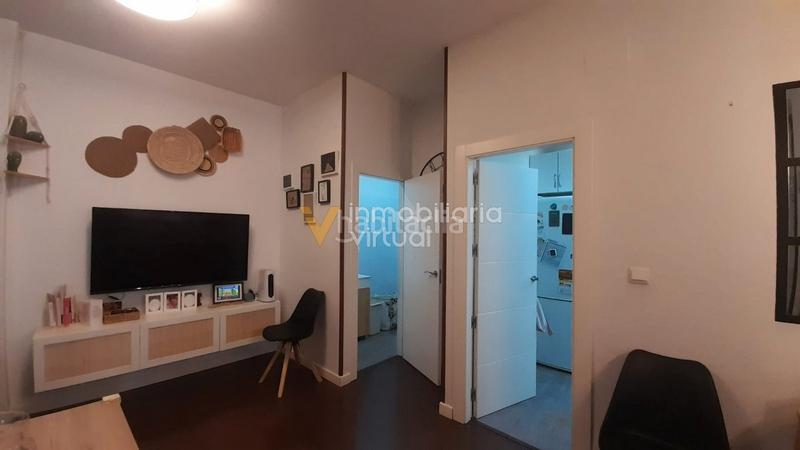 Foto b3a20d9d-c8b0-48e0-961e-369cf1b2b5e6. Dúplex en plaza de españa 6 venta dúplex zona del coso en Lucena