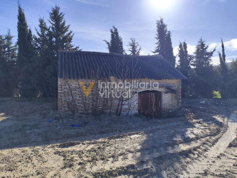Foto b066be9c-f86d-4e76-b102-165a4c49a09b. Finca rústica a desconocido 790 a Poleares Lucena