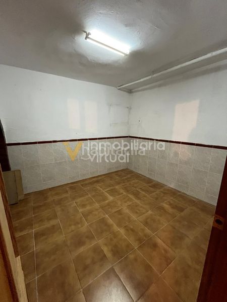 Foto 386e0fbb-8d15-4031-a93b-cbcc30fa1402. Casa a avenida del parque 36 a Centro Lucena