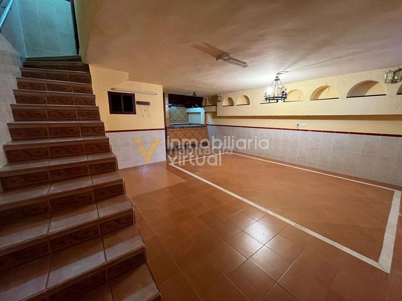 Foto 910b8bfe-81fd-4bec-bf74-6d67631786c5. Casa a avenida del parque 36 a Centro Lucena