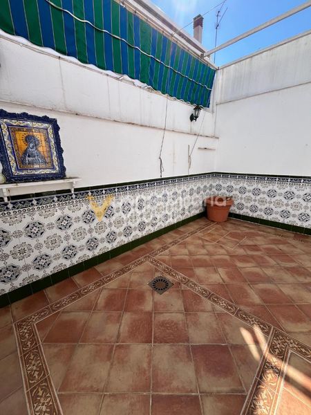 Foto c57e60ad-5015-4d66-ad45-198f0034eb69. Casa a avenida del parque 36 a Centro Lucena