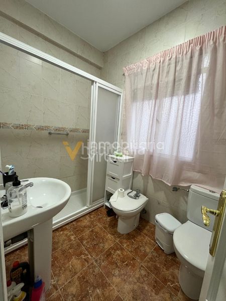 Foto ffef2d26-3723-45f6-8a6c-e1d026da9553. Pis a plaza de españa 5 a Centro Lucena