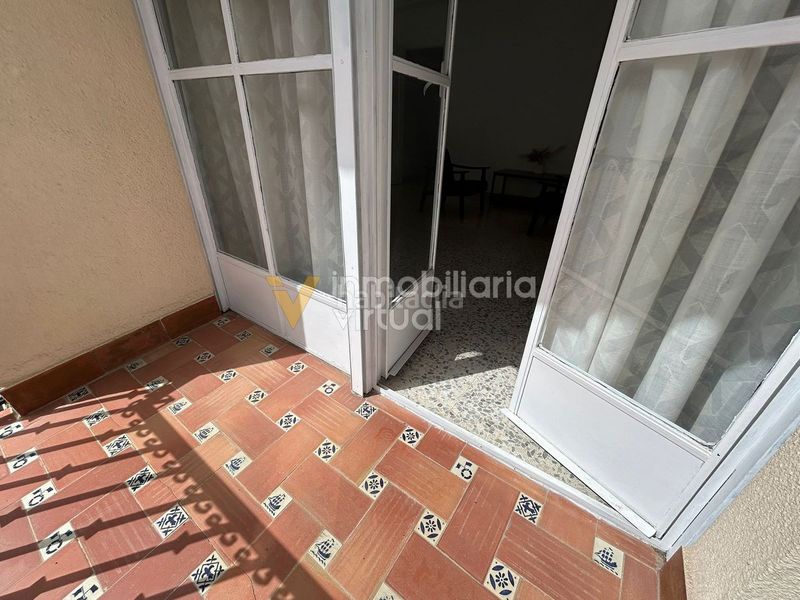 Foto 945a5902-82a9-45a8-8557-894a9bd5c3cb. Pis amb aparcament a Centro Lucena