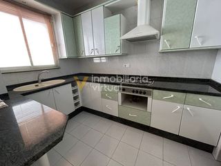 Piso  Calle almazán. Venta piso zona centro, en lucena