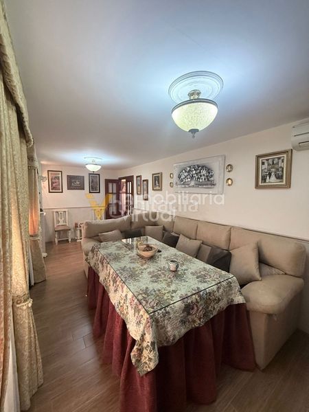 Foto bdcc58eb-8aa9-431a-a167-d809af326e8c. Casa a La Calzada Lucena