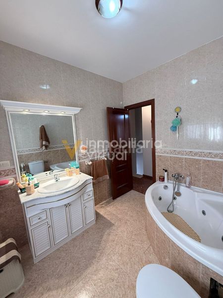 Foto df3fea4b-03bb-4ae3-a078-887f11cc8247. Casa a La Calzada Lucena