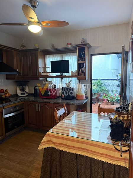 Foto f4b818d7-27f3-4484-b3b3-d47e66490f07. Casa a La Calzada Lucena