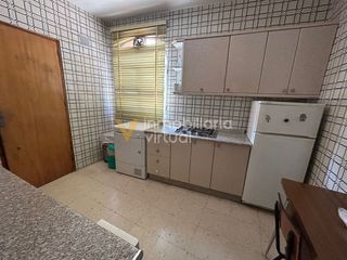 Flat  Calle santiago. Venta de piso zona centro, en lucena