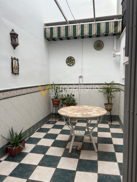 Foto 3b6fc496-b6f5-427b-9d38-0f24d94f34e5. Casa a plaza de la barrera 15 a El Carmen - La Barrera Lucena